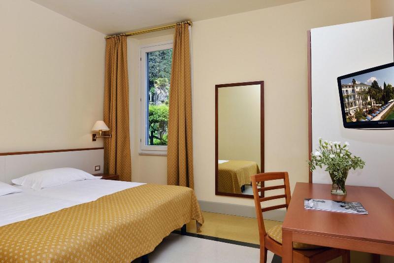 Hotel Monte Baldo E Villa Acquarone Гардоне Ривьера Экстерьер фото