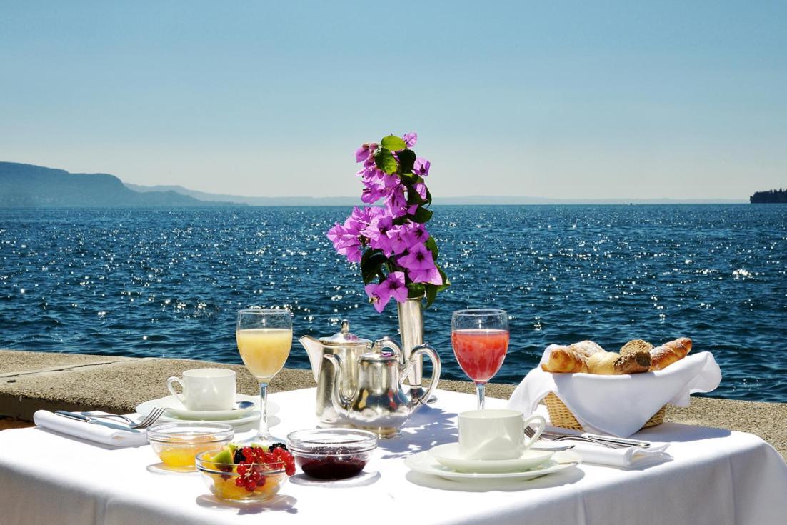 Hotel Monte Baldo E Villa Acquarone Гардоне Ривьера Экстерьер фото
