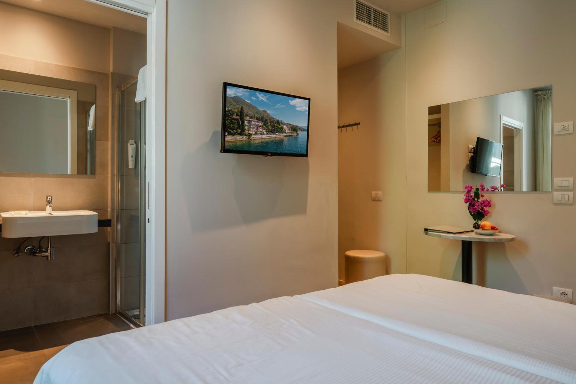 Hotel Monte Baldo E Villa Acquarone Гардоне Ривьера Номер фото